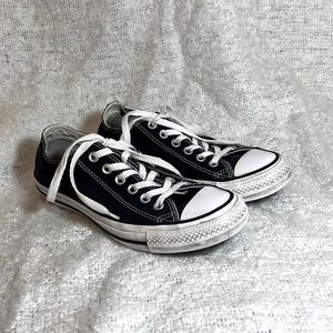Size 7.5 womens black converse